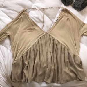 Small Urban Outfitters Cream V-neck flowy top